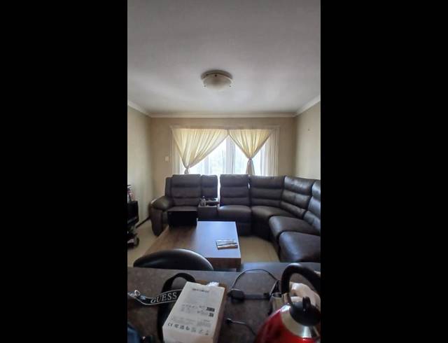 2 BEDROOM APARTMENT FOR SALE IN MONTCLAIR